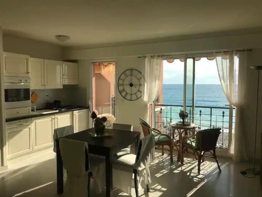 Victoria Bilocale Centro Citta E Vista Mare Apartment ม็องตง ภายนอก รูปภาพ