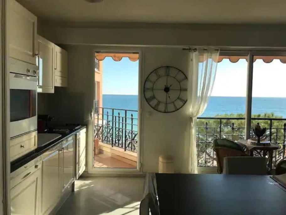 Victoria Bilocale Centro Citta E Vista Mare Apartment ม็องตง ภายนอก รูปภาพ